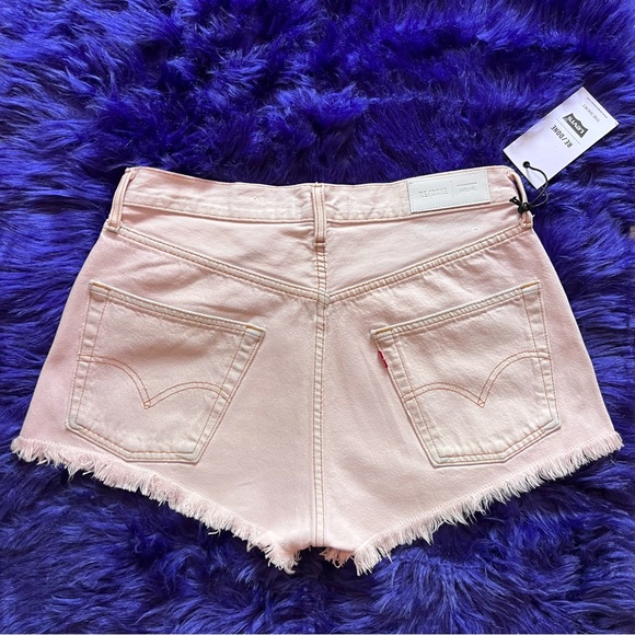 New! Rare Re/Done & Levi’s 70s Vintage High Rise Frayed Hem Shorts - Picture 4 of 7